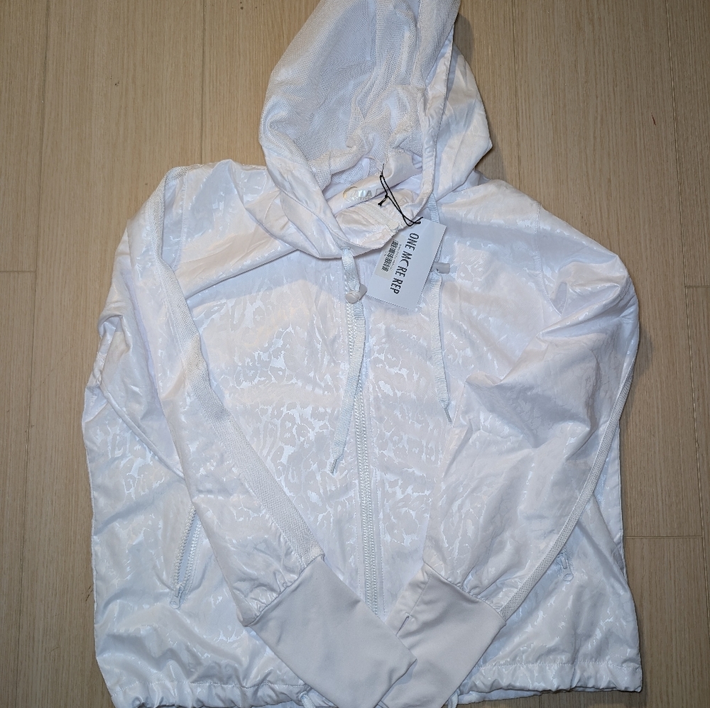 Zyia White Zip-Up Bomber Wind Jacket